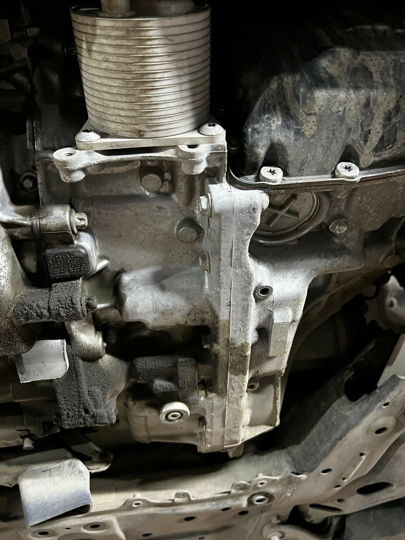 BMW X1 F48 аппаратная замена масла AISIN