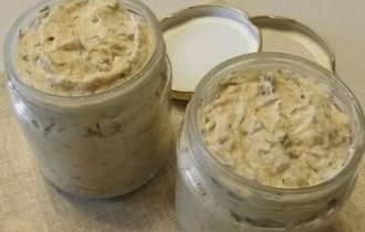 Приготовление селедочного масла с горчицей в домашних условиях: шаг 4