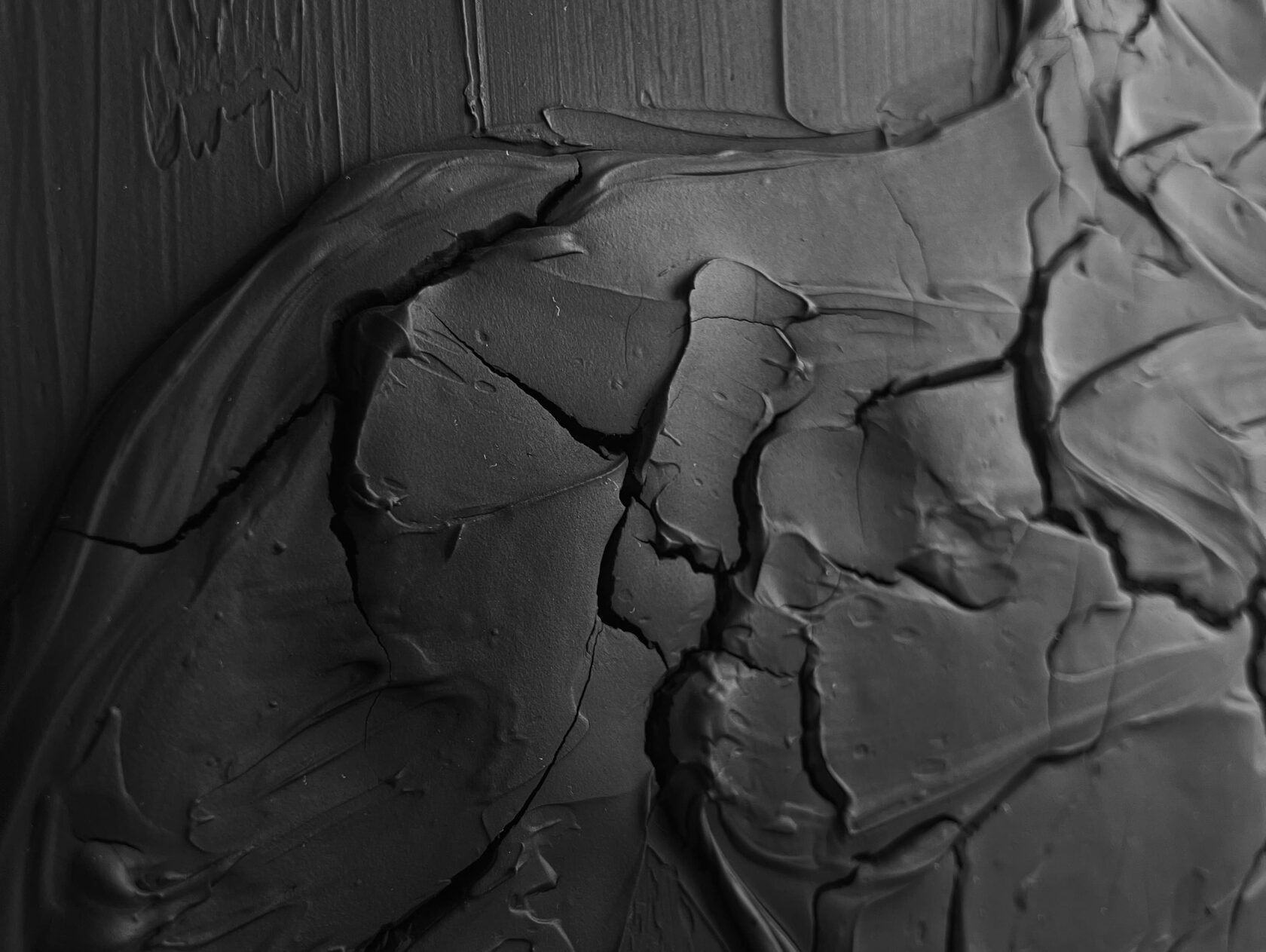 Пример фактуры черной картины