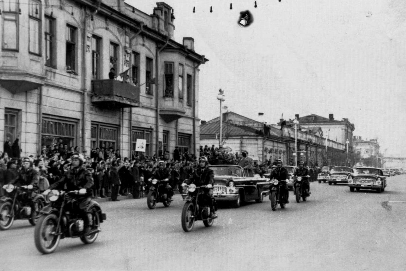 Май 1963. Кортеж с Фиделем Кастро на Ленинском проспекте 26 апреля 1963 года-.