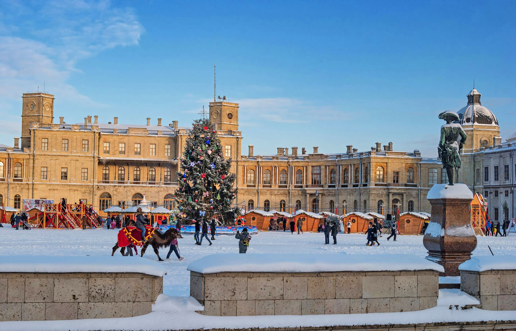 Ярмарка в Гатчине