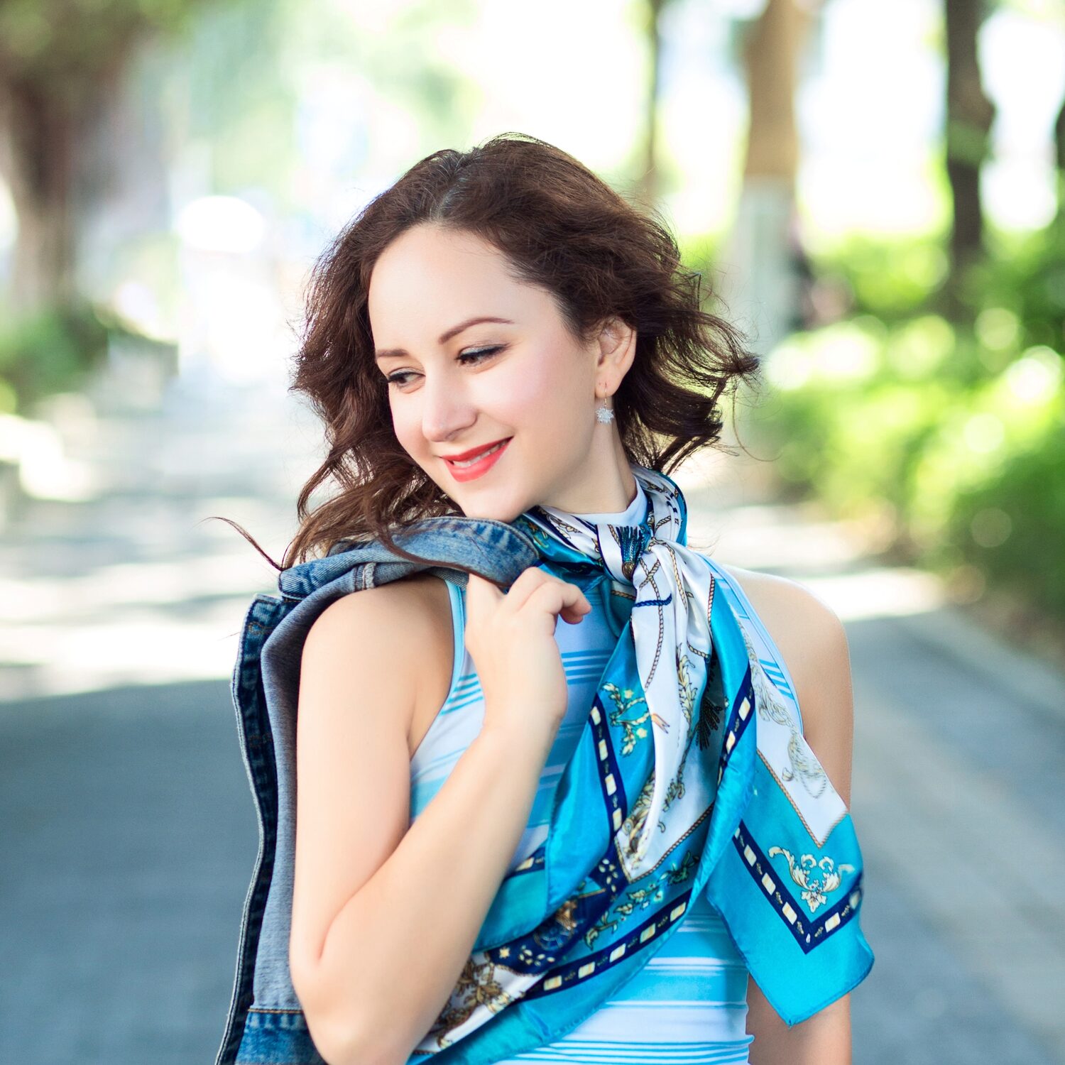 Учитель английского сочи. Инглиш клуб оксана владимировна. Клуб английского языка ирина. Учитель английского сочи. Учитель английского языка по сочи.