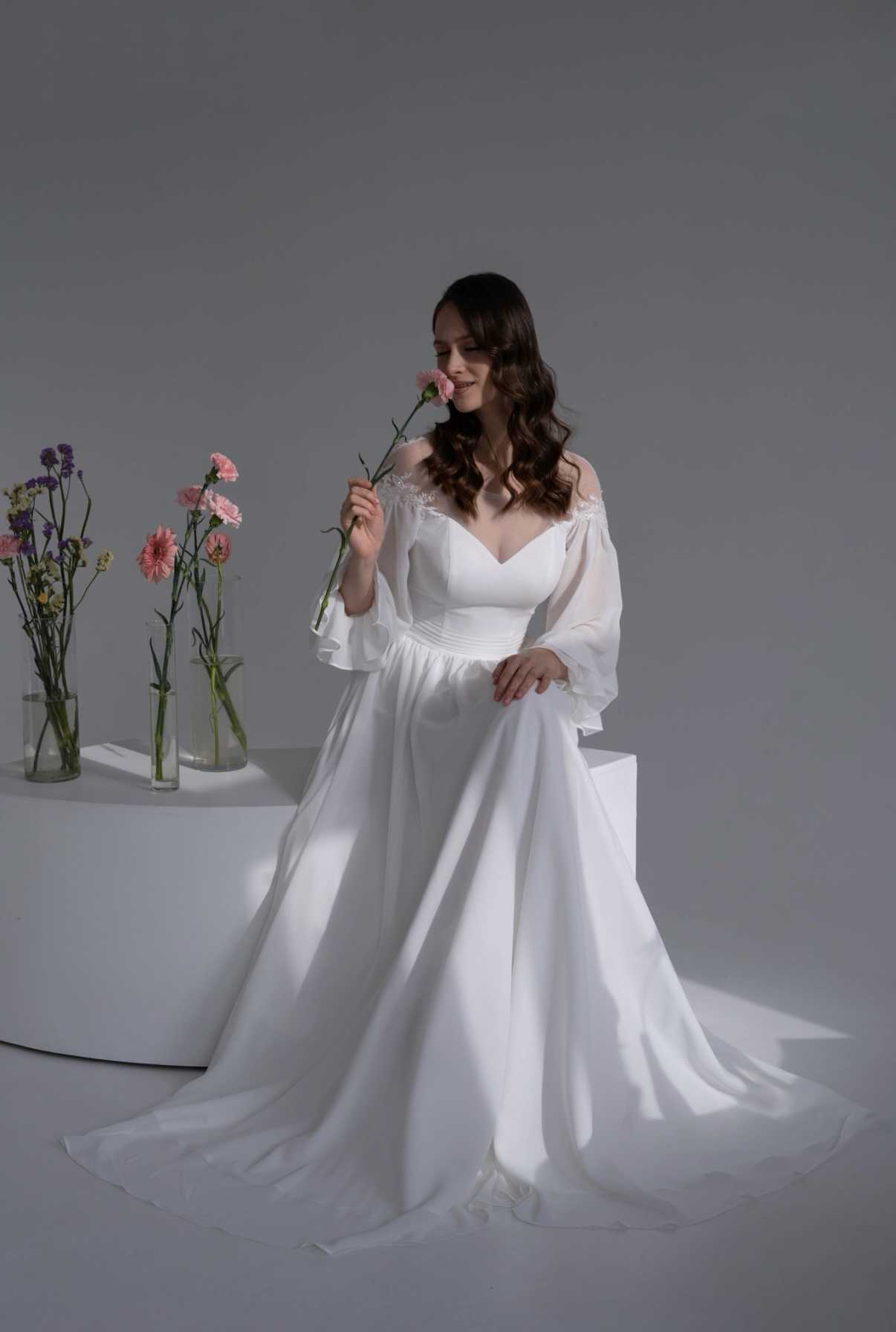 Свадебное платье с воздушными рукавами
