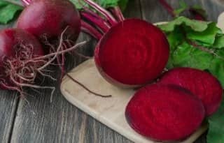 Приготовление борща со свеклой и свежей капустой: шаг 6