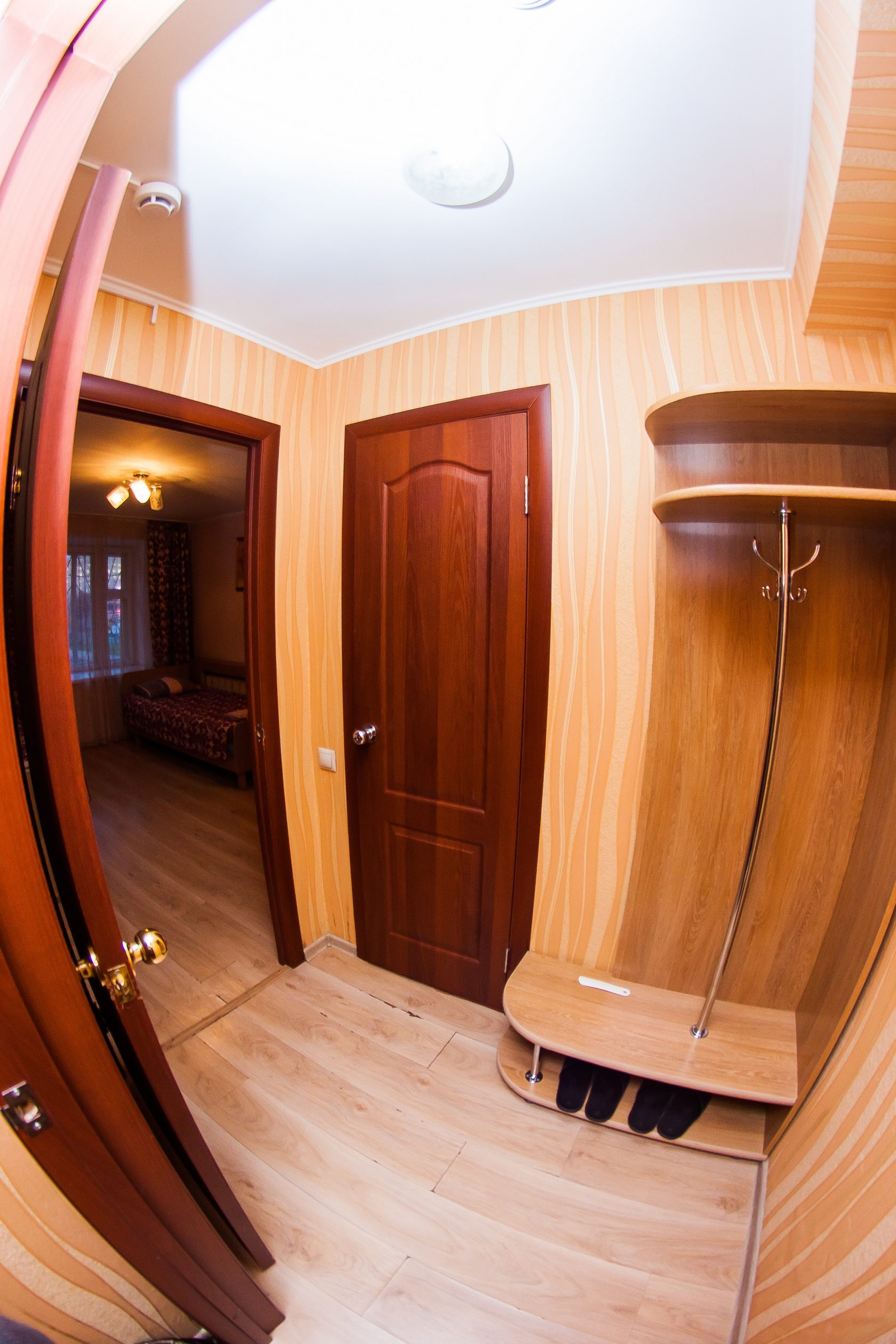 гостиница у вокзала чебоксары. гостиница у вокзала чебоксары. кучугуры султан. гостиница у вокзала чебоксары. проспект мира 76 чебоксары.