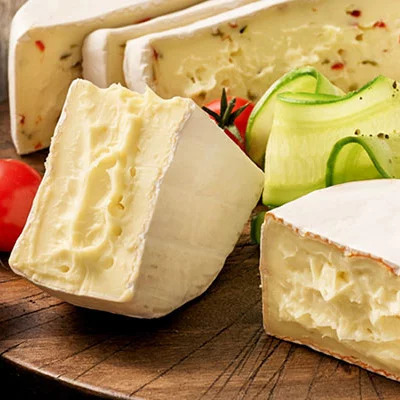 Әдемі жас брюнеткамен жыныстық қатынас