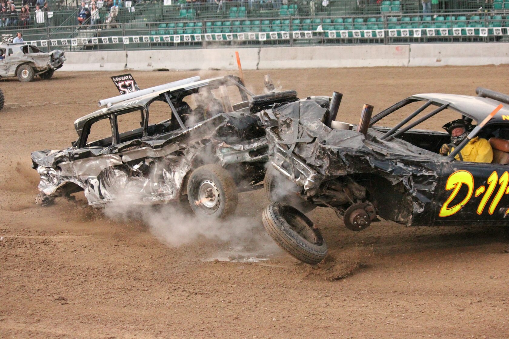 Контактные гонки Wreckfest