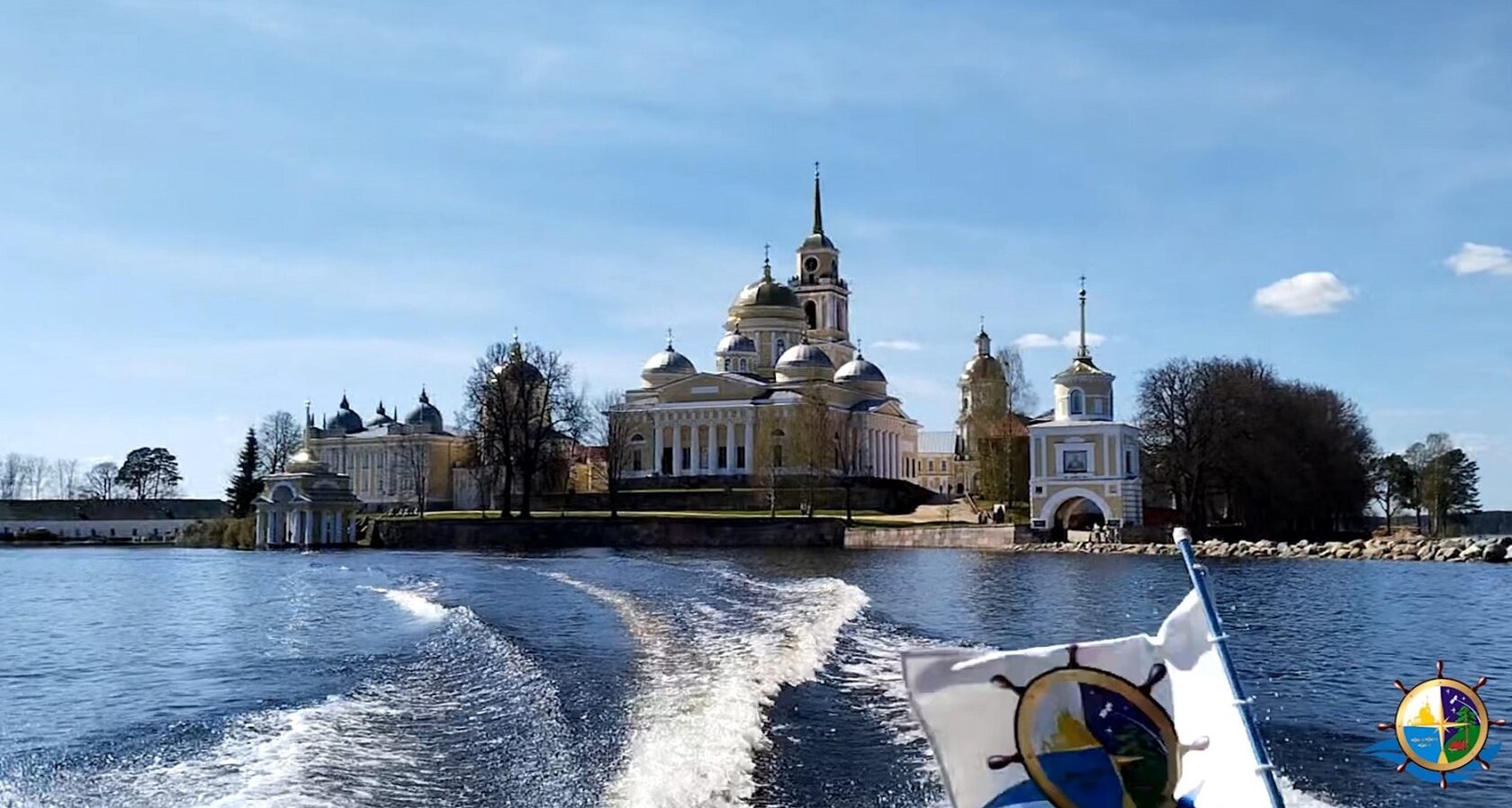 Прогулки на катере Селигер