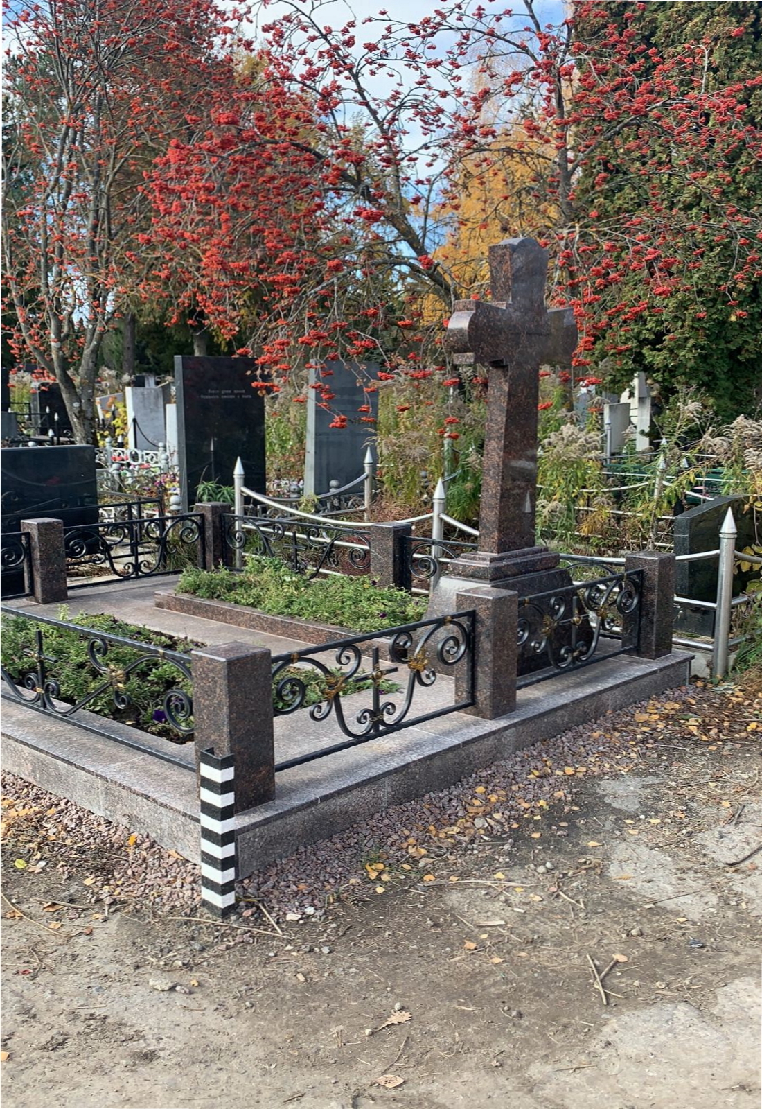 Похоронное бюро Черная роза - ритуальные услуги в Орле. Организация похорон