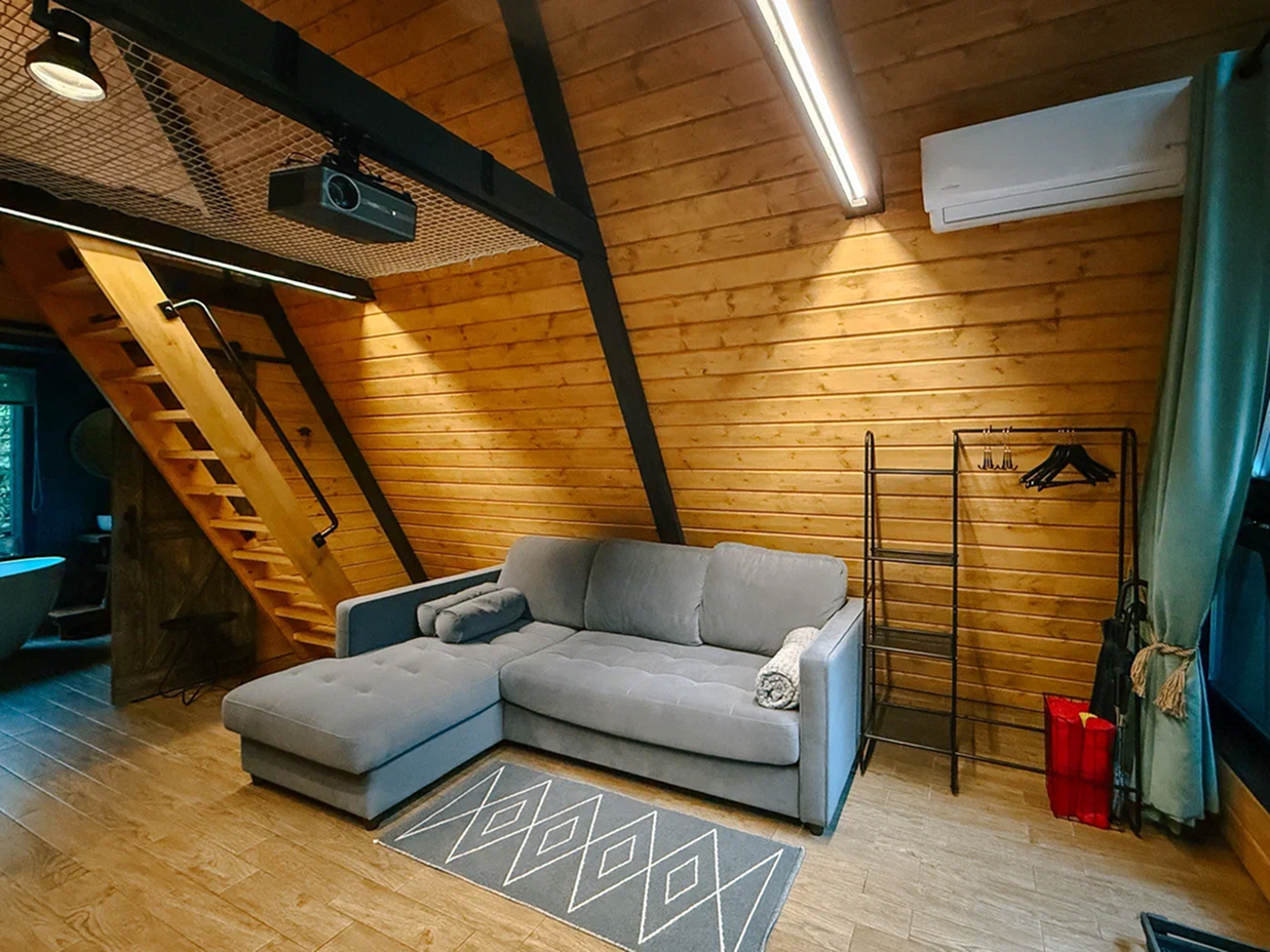 A-Frame в глэмпинг «Под кронами» в Подмосковье