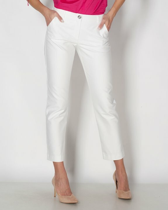 Бял дамски панталон за лятото, наличен и в големи размери от онлайн магазин Efrea