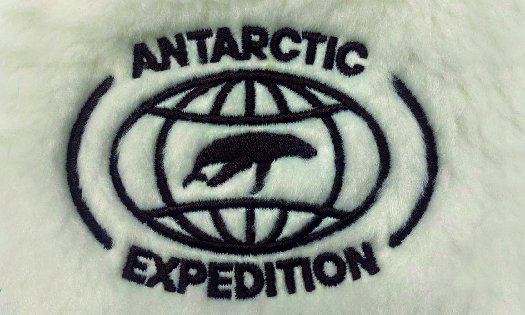 Вышивка на меху