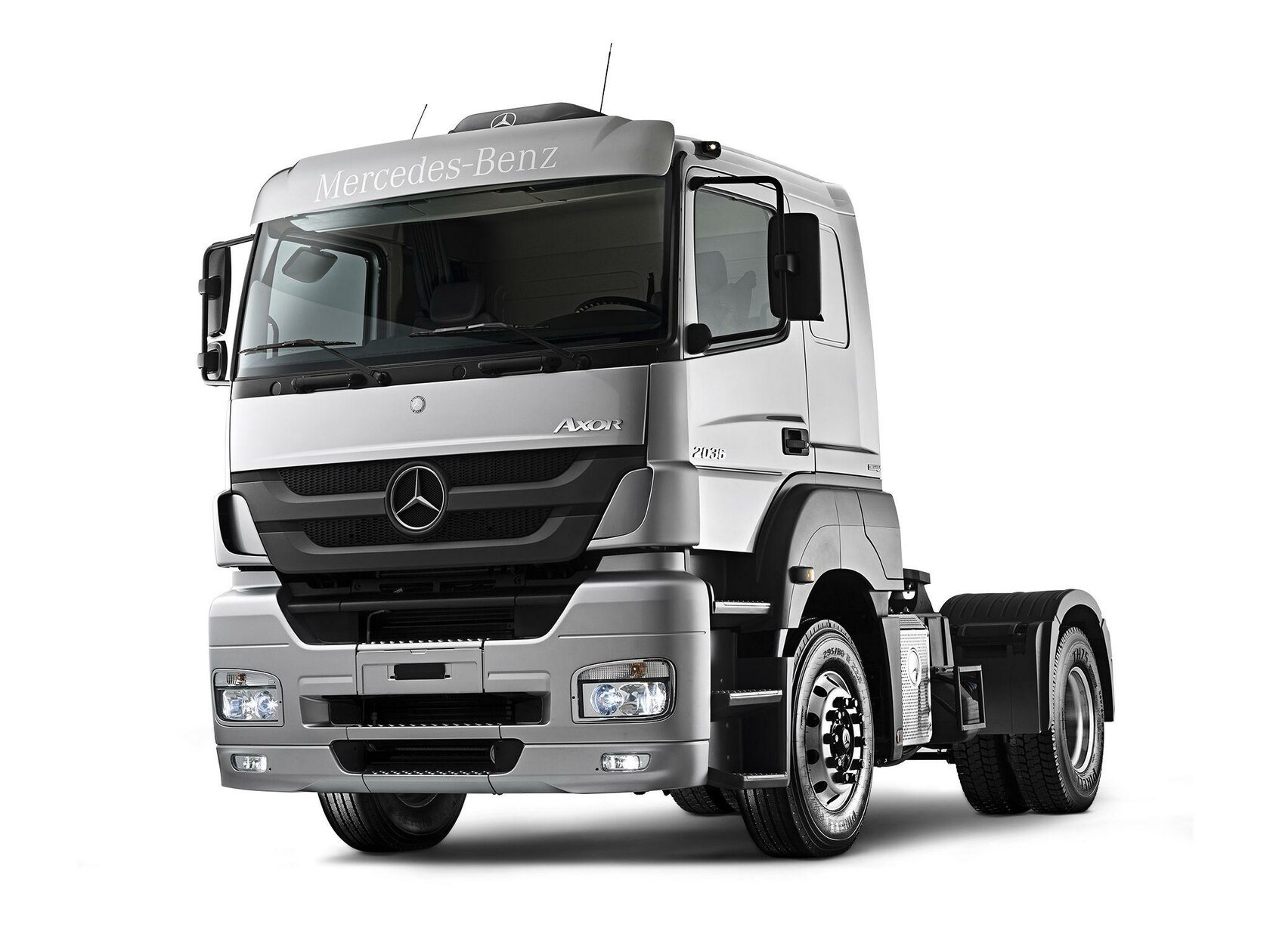 Mercedes benz axor. Мерседес Бенц Аксор. Грузовик Мерседес Бенц Аксор. Mercedes-Benz Axor II.