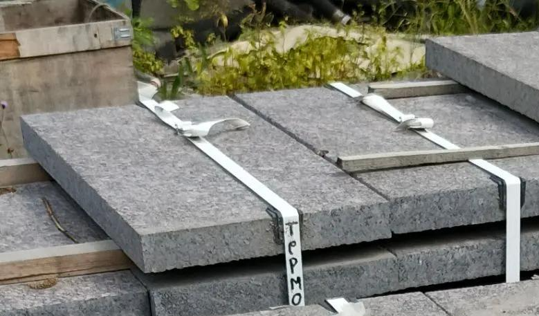 большие тротуарные плиты