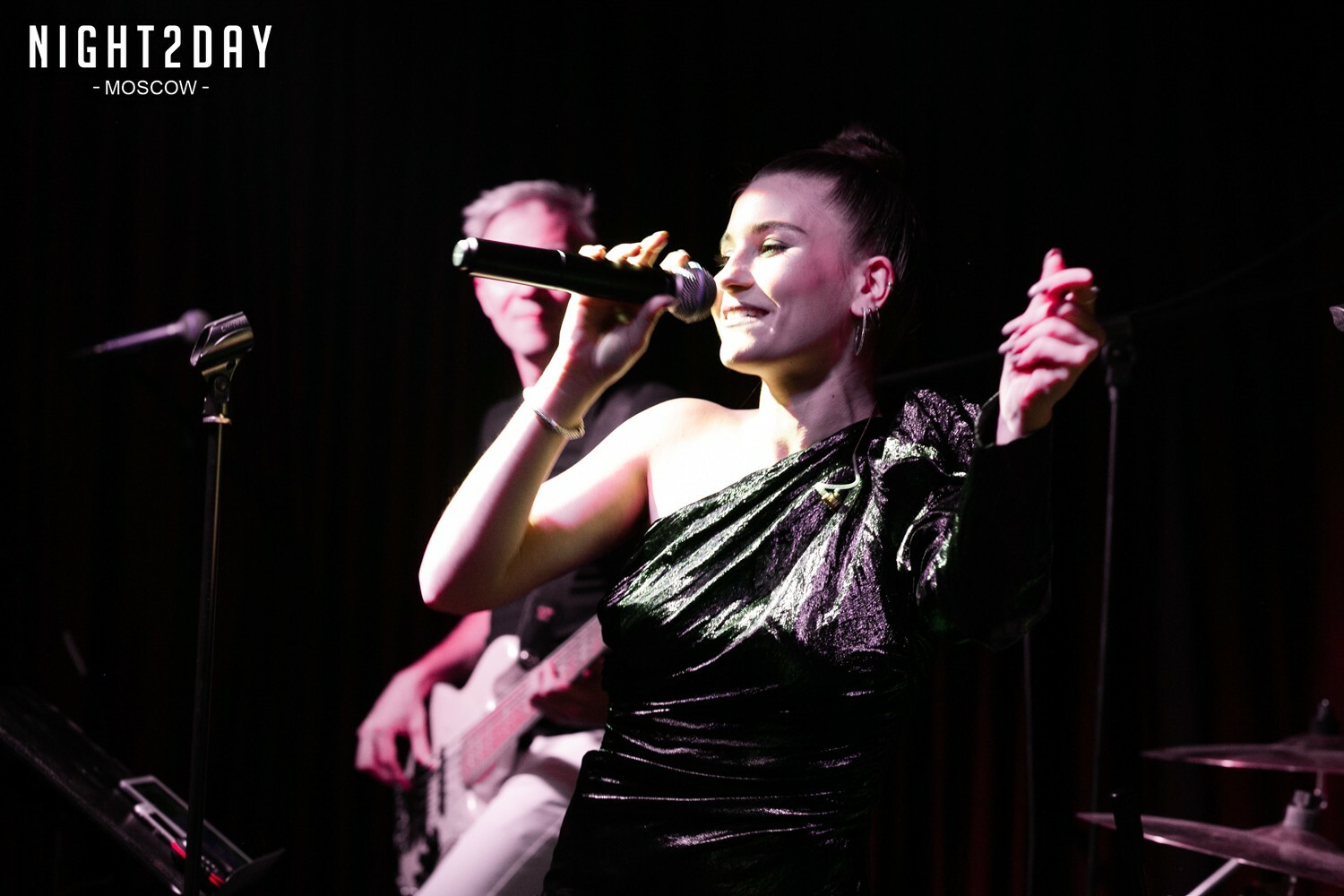 дария ставрович 2021. елена минина рок. дария ставрович слот. группа экспонат. мощнейший вокал.