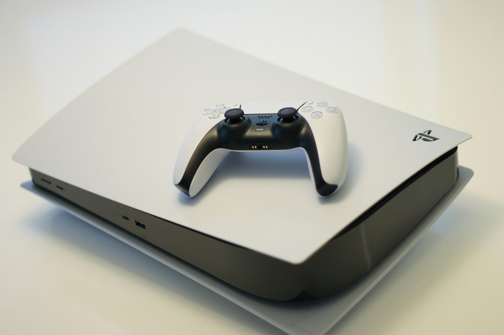 Игровая приставка PlayStation 5