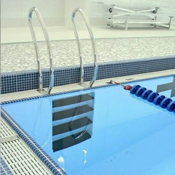 myrtha-pools-classic-lestnitsa