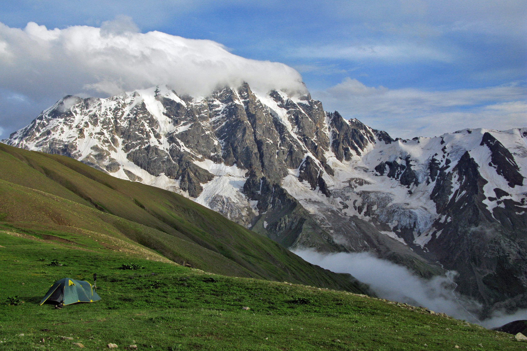 Кавказские горы фото