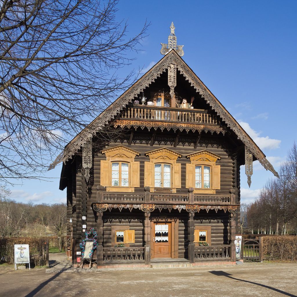 A typical house in the Alexandrovka colony
