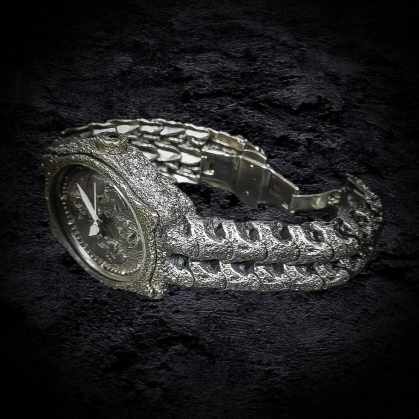 серебряные часы, эксклюзивные часы, дорогие часы из серебра.