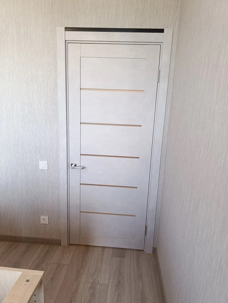 Отделка комнаты обоями