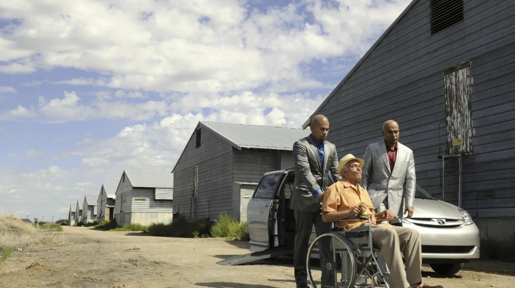 Кадр из этого хорошего сериала