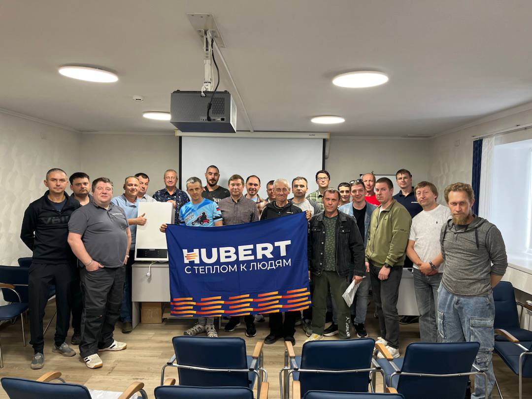 Монтажники HUBERT на очном техническом обучении