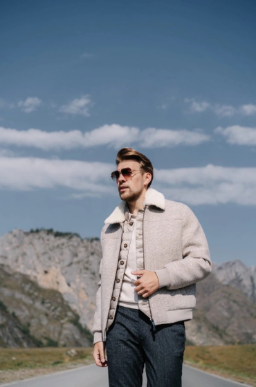 Ведущий публичных мероприятий Никита Анисимов