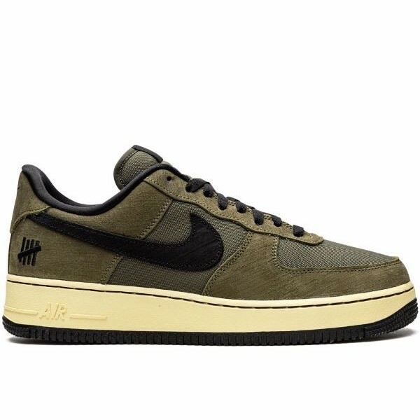 nike dunk undefeated ballistic
