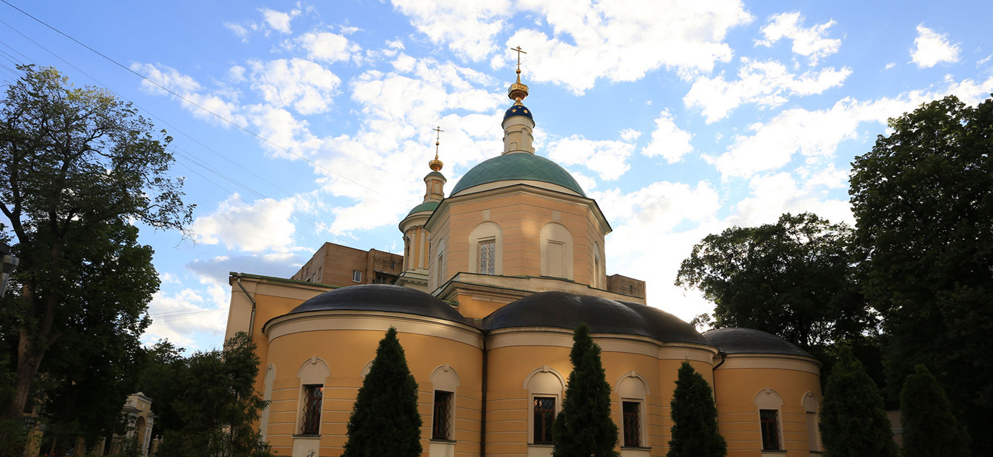 Храм Тихвинской иконы Божией Матери в Сущеве