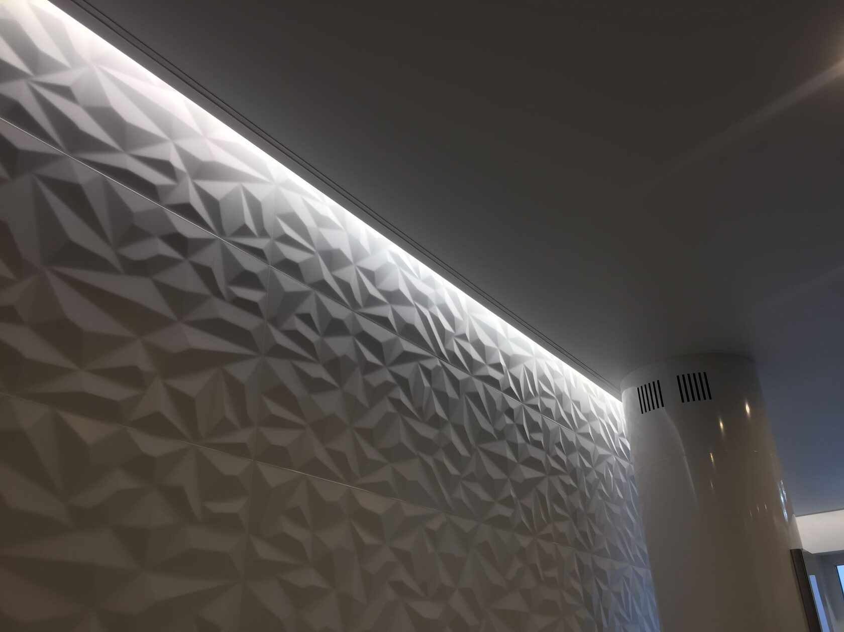 Натяжной потолок эффект парения