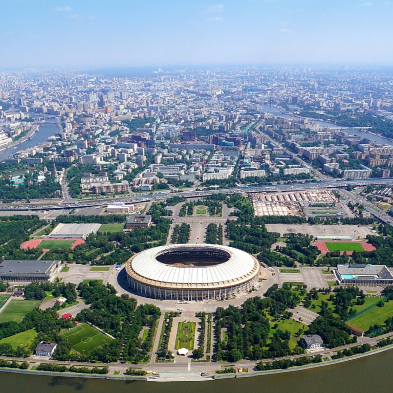 Парк в лужниках в москве. Олимпийский комплекс Лужники Москва. Лужники парк. Лужники стадион территория. Комплекс Лужники Москва вид сверху.