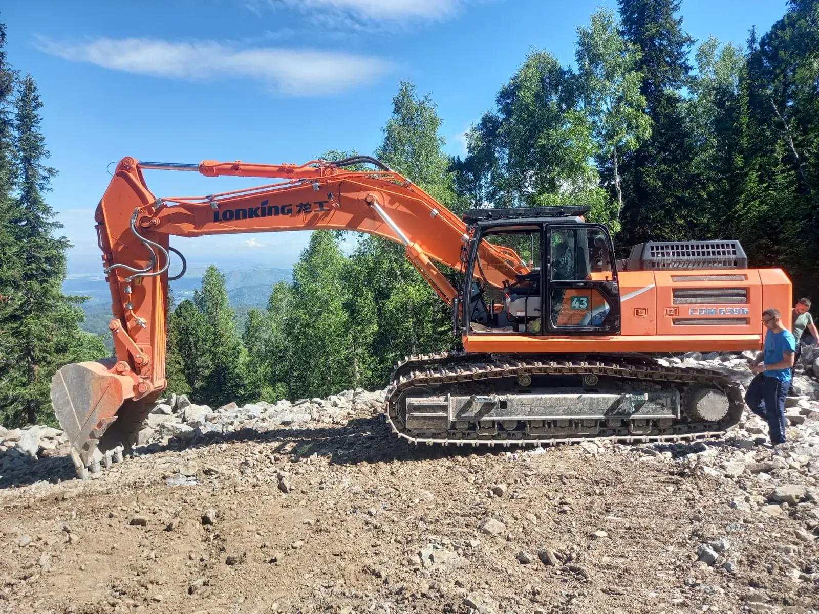 Гусеничный экскаватор LONKING CDM 6396