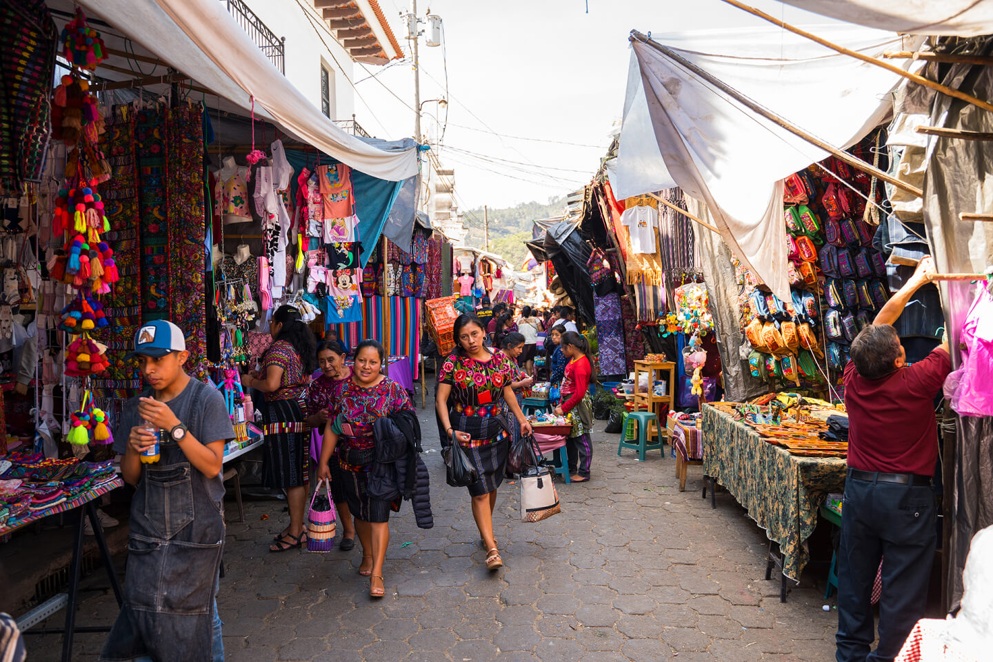 Чичикастенанго, департамент Киче, племя киче, 2024. Фото: Фернандо Моралес.