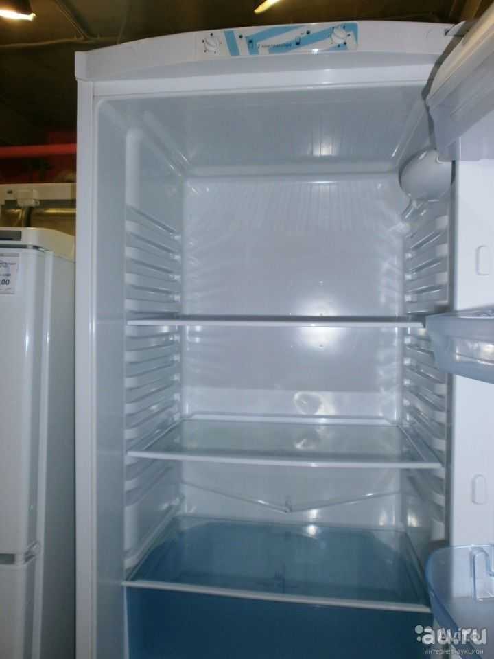 Индезит перестал морозить. BH20.025 Индезит. Индезит холодильник двухкамерный Индезит.