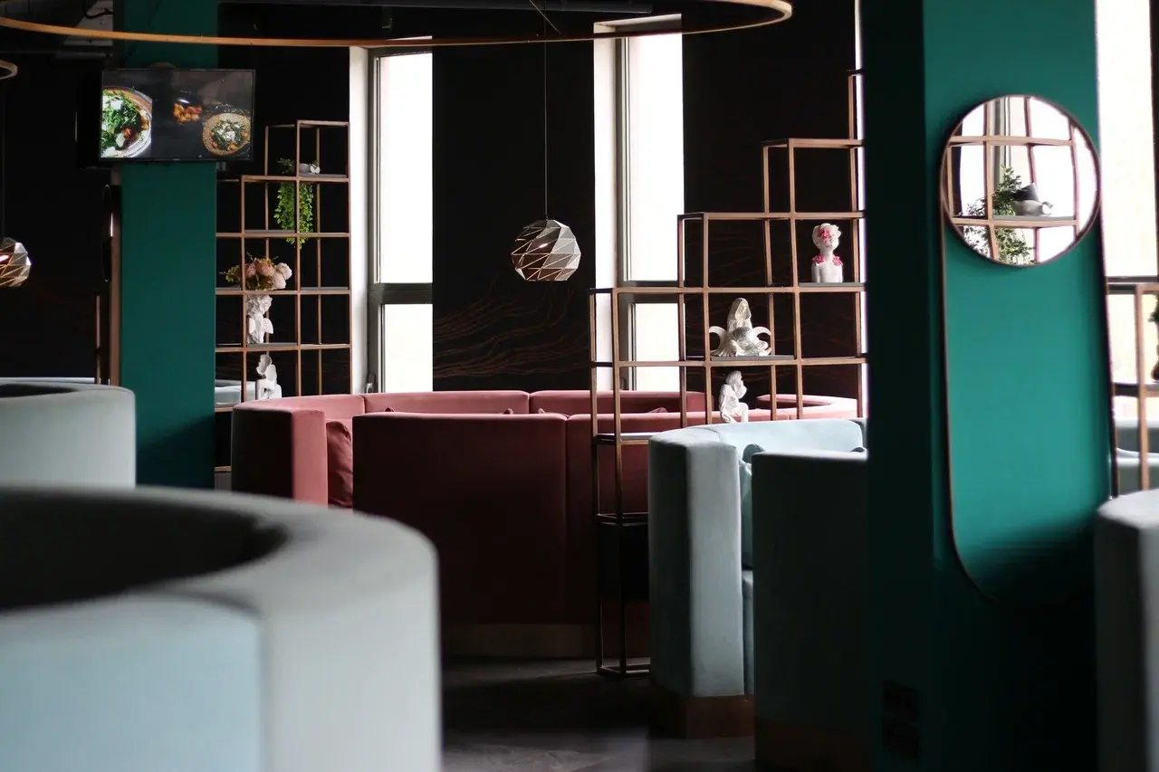 Интерьер Mos Lounge