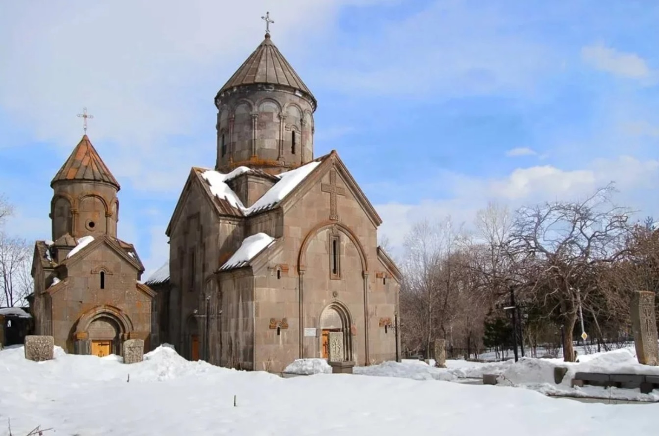 Монастырь Кечарис в Армении