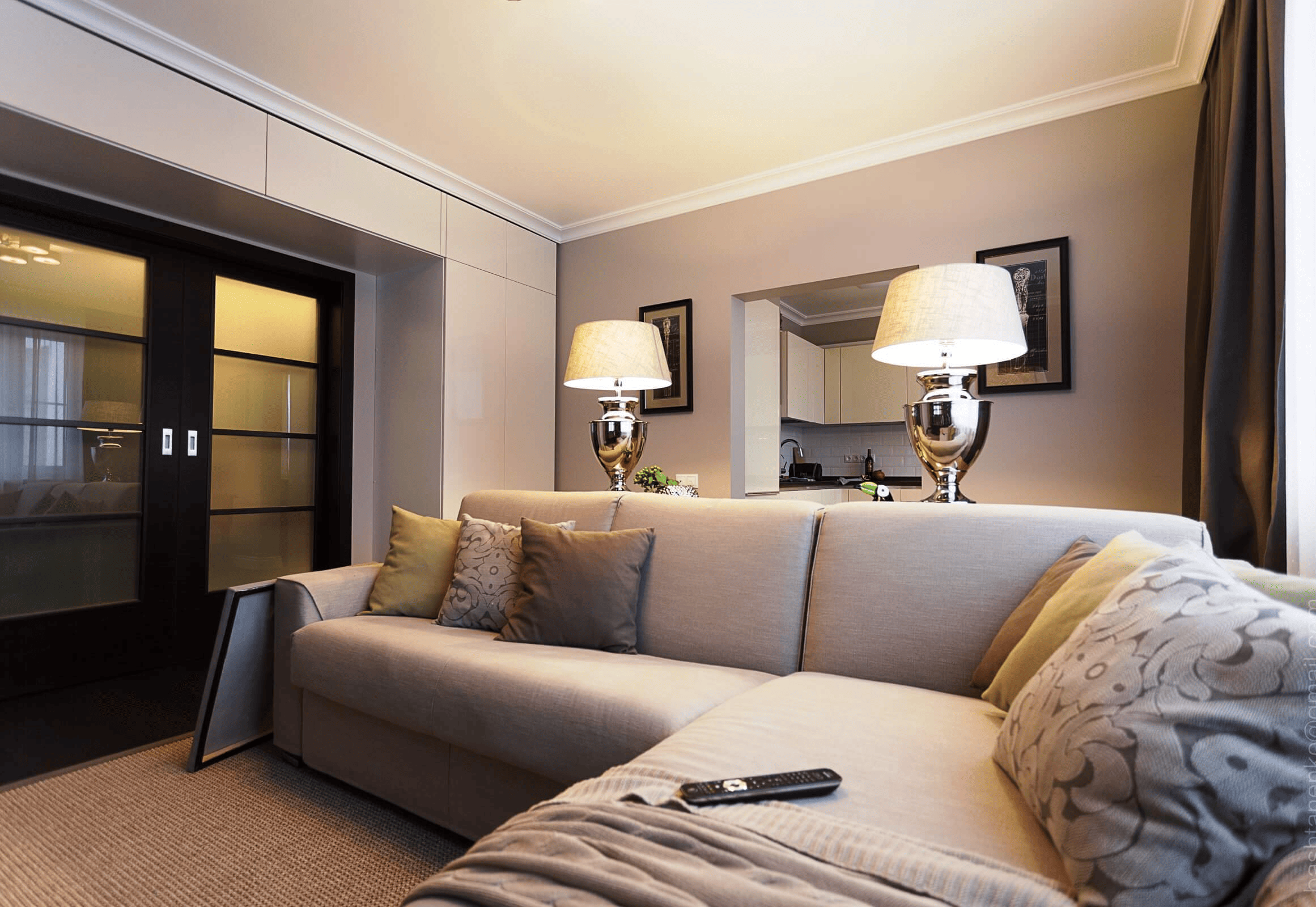 Бутово - Дизайн интерьера гостиной, светильники, диван