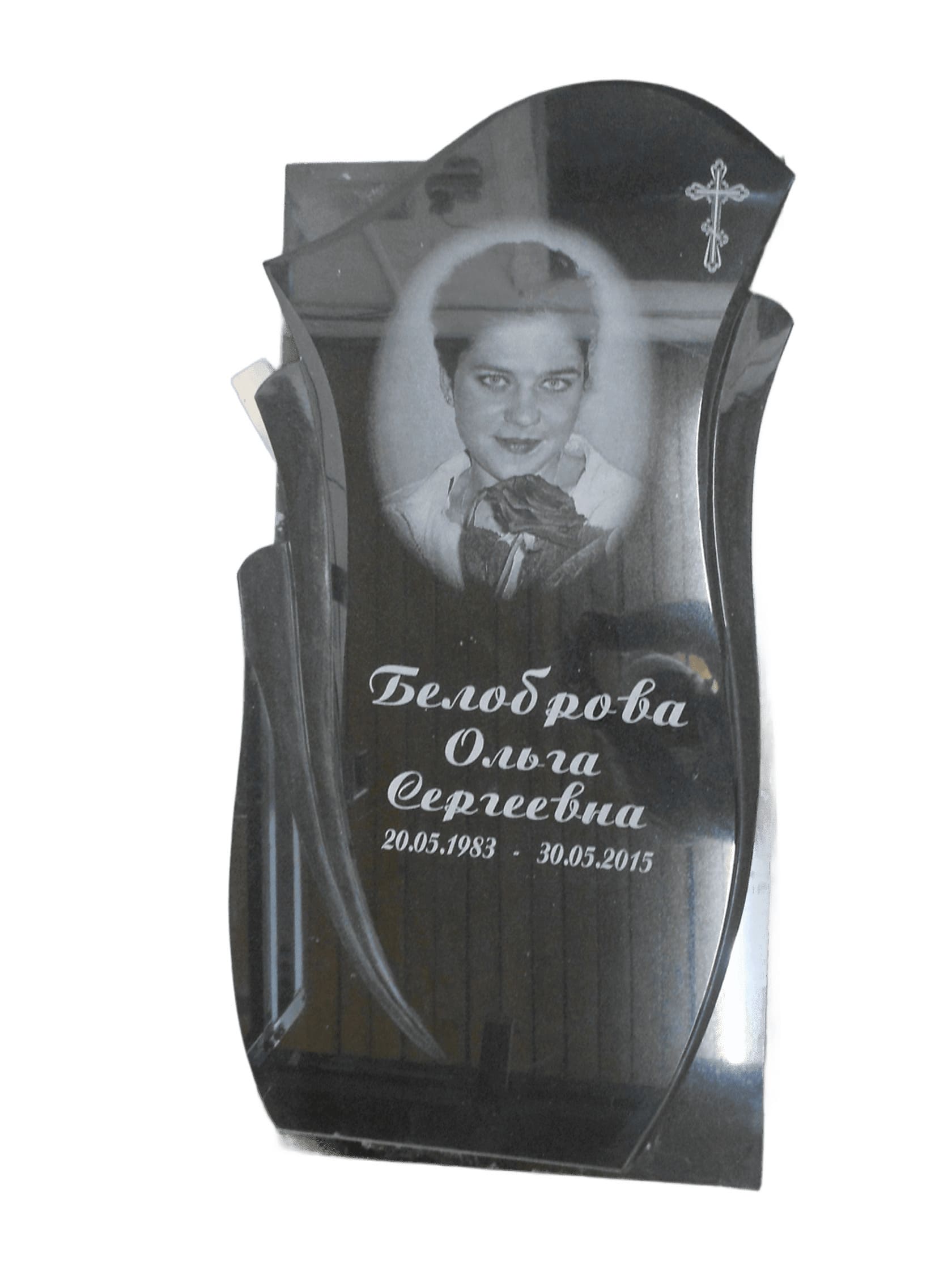 Памятник из Китайского гранита с вырубной формой, размер 1000х500