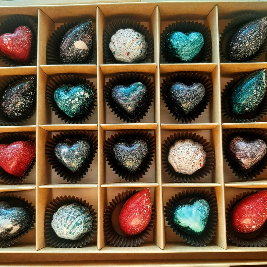 Корпусные конфеты ручной работы