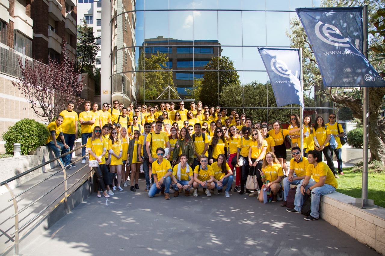 School барс. «Eu Business School» в Барселоне. Eu Business School Barcelona кампус. Бизнес школы в Испании. Школа в Барселоне.