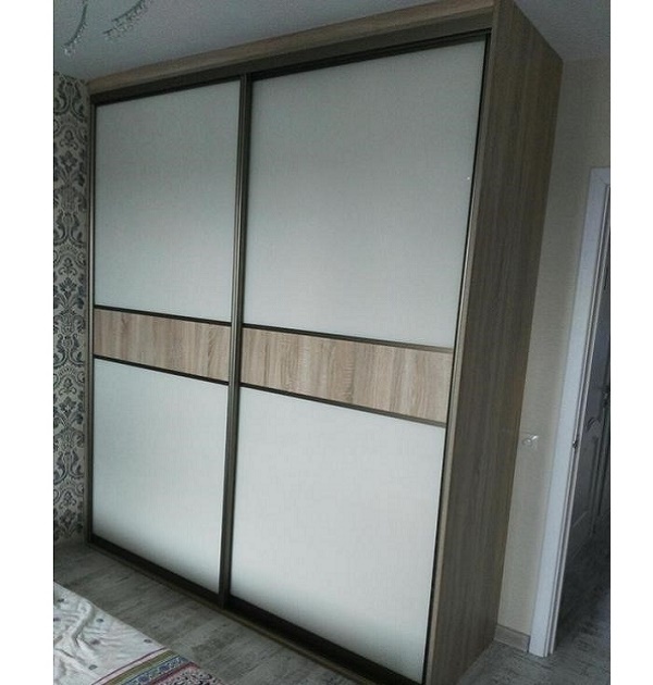 Шкаф купе ЛДСП двери лакобель