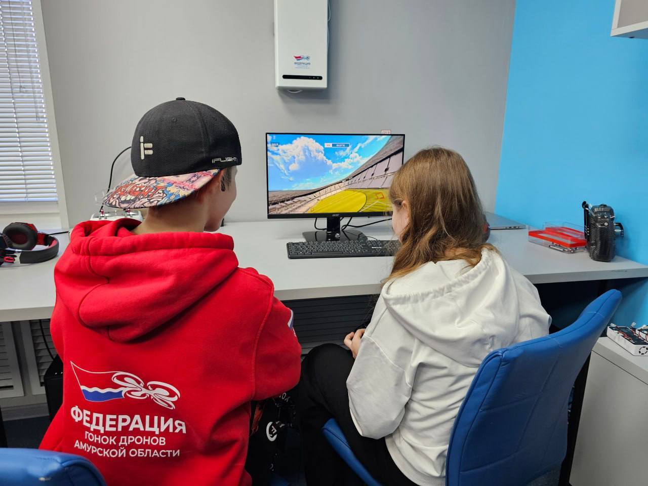 Девушки-пилоты: турнир на «Аэросим» в Белогорске