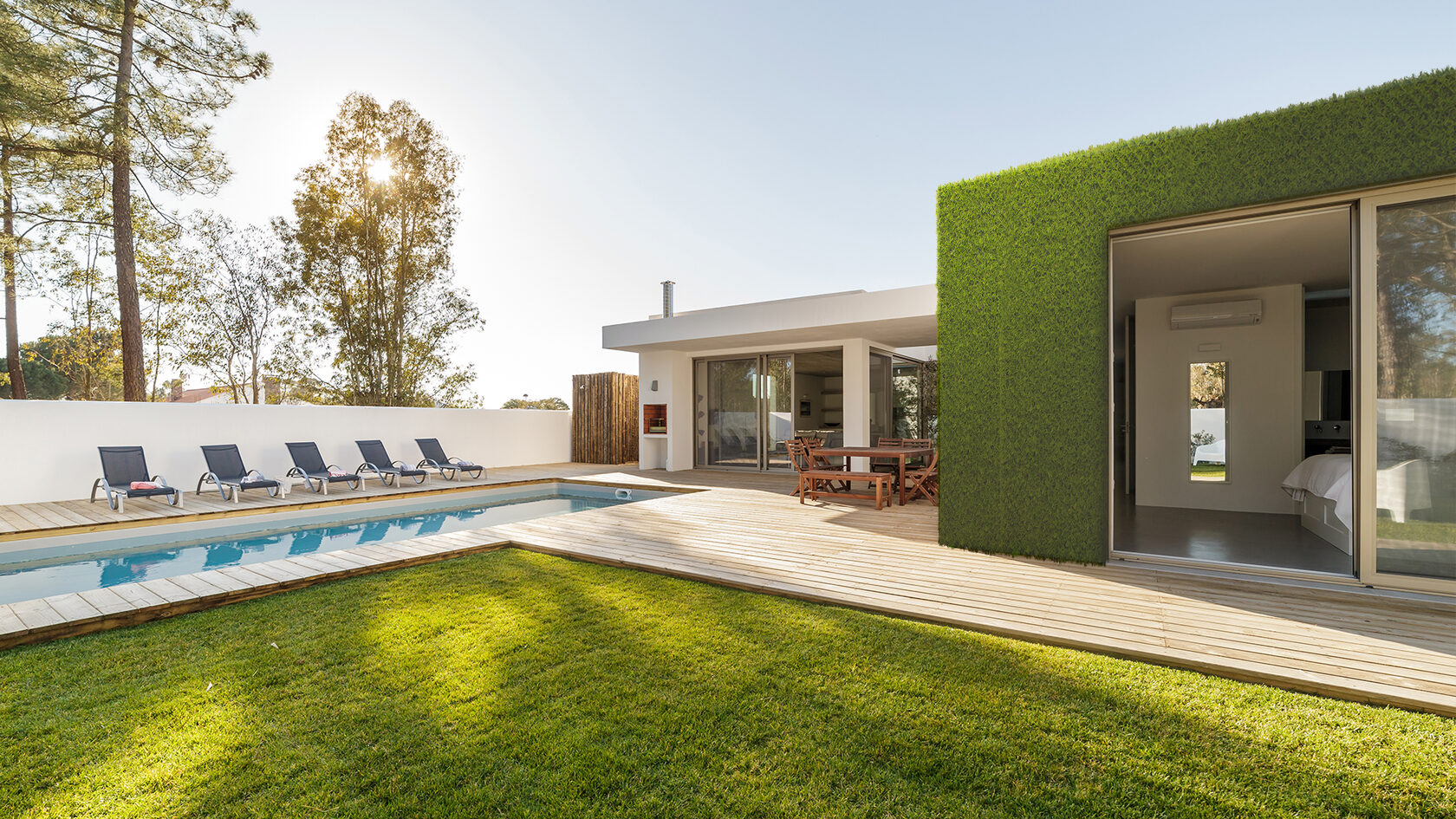 Купить забор в Москве