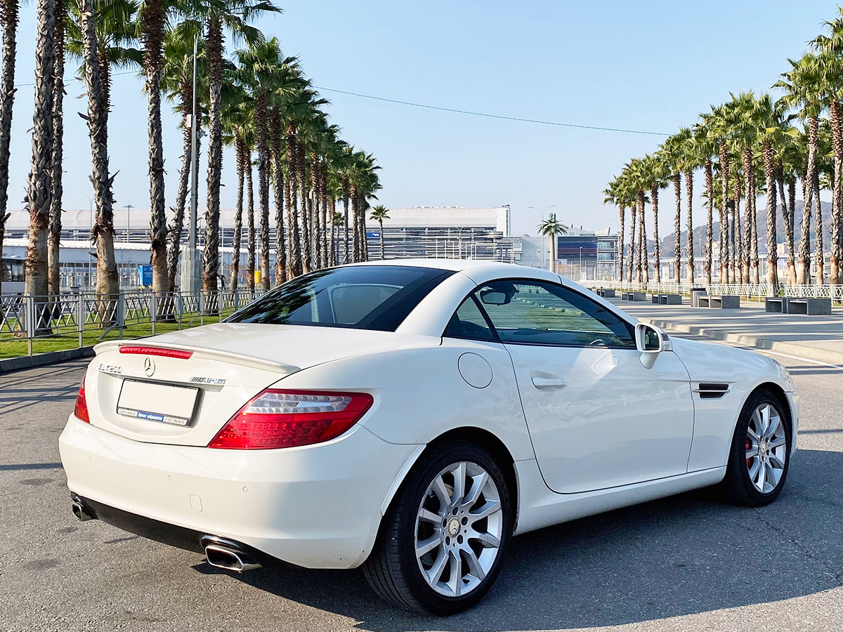 Аренда кабриолета в москве. Мерседес SLK 200 белый. Кабриолет Мерседес slc200. Mercedes SLK 250. Мерседес SLK 250 кабриолет.