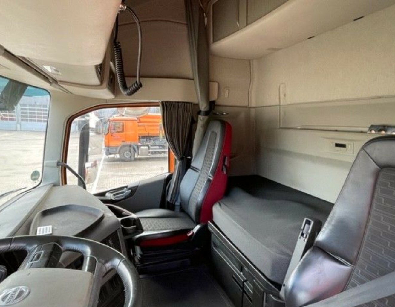 Тягач Volvo FH 540 из Германии в лизинг в Москве и по России - Купить для  юридических и физических лиц