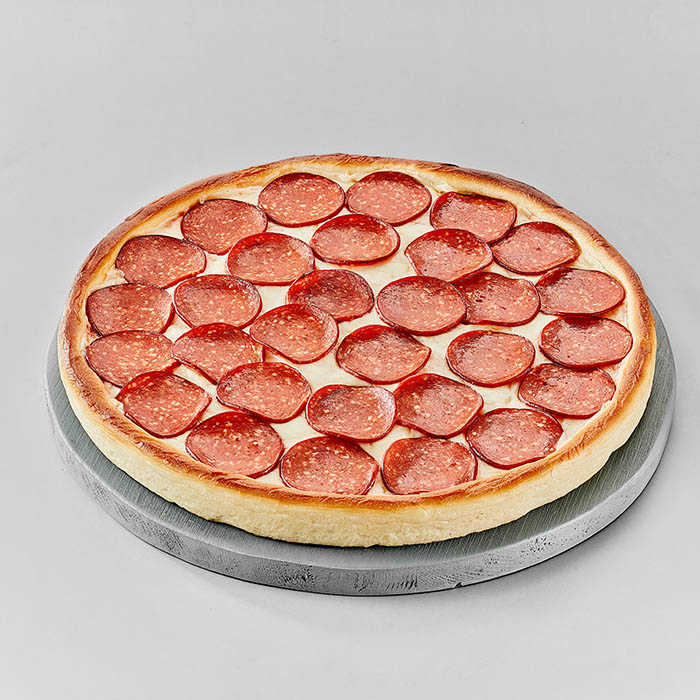 Тесто, соус для пиццы, моцарелла, пепперони 30 см - 550 гр. 40 см - 770 гр....