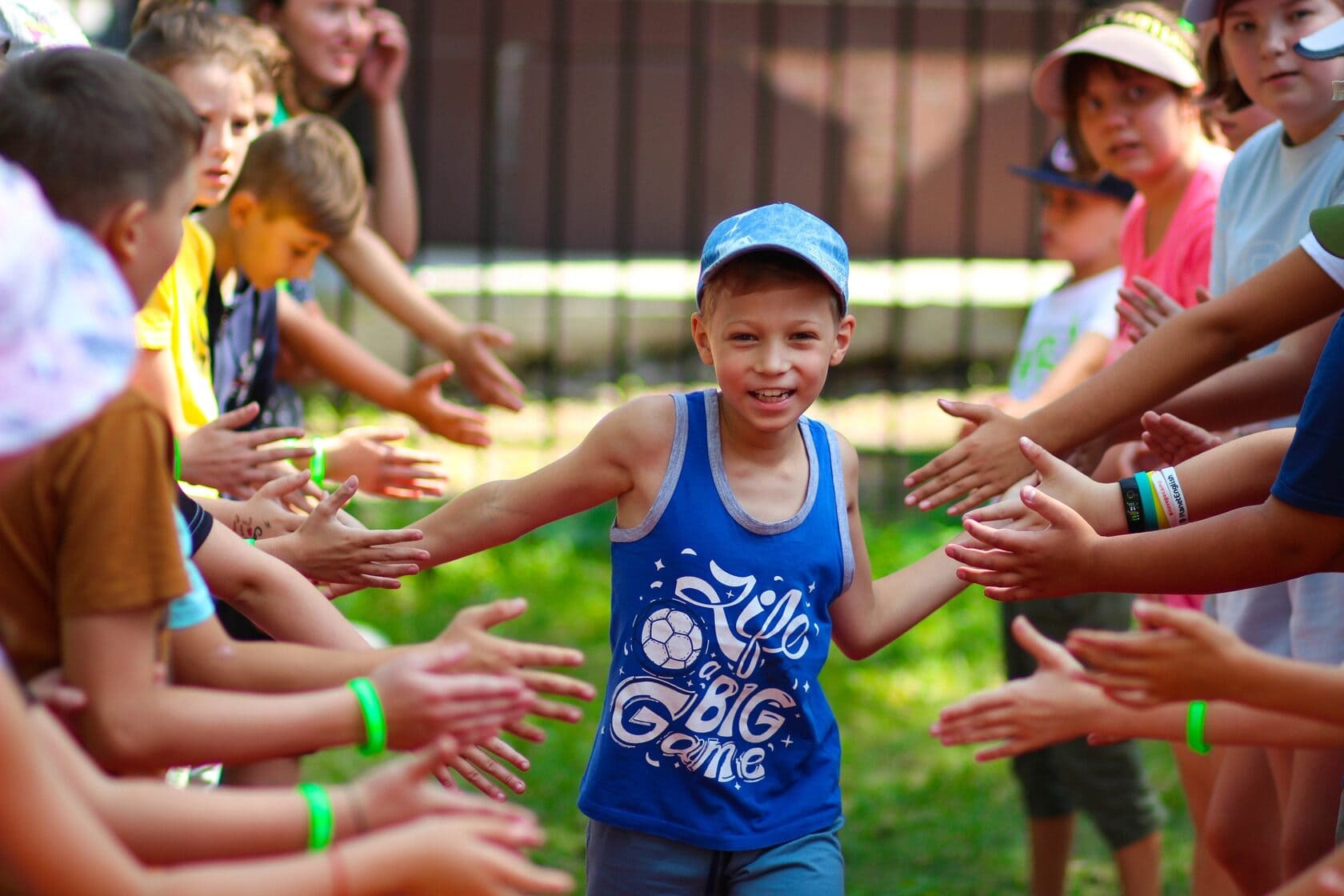 Городской лагерь на лето. Лагерь Planet English Camp Челябинск. Городской лагерь. Лагерь в Челябинске для детей. Детский городской лагерь.