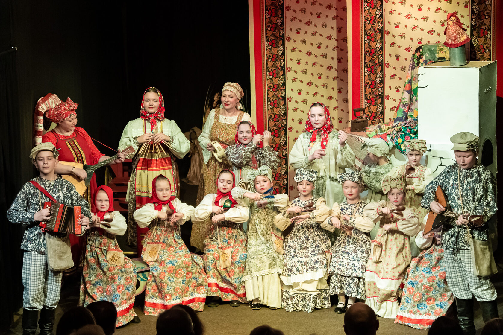 Фольклорный ансамбль \"ЧИБАТУХА\"