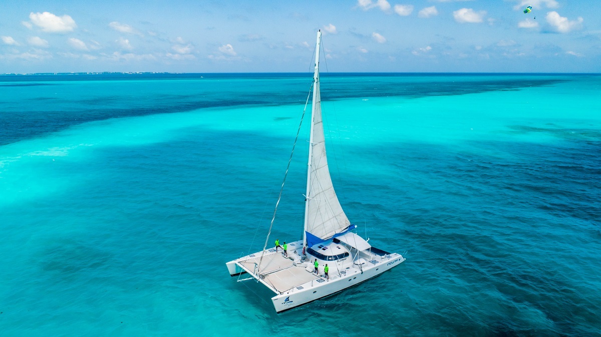 Catamaran tour to Isla Mujeres, Mexico